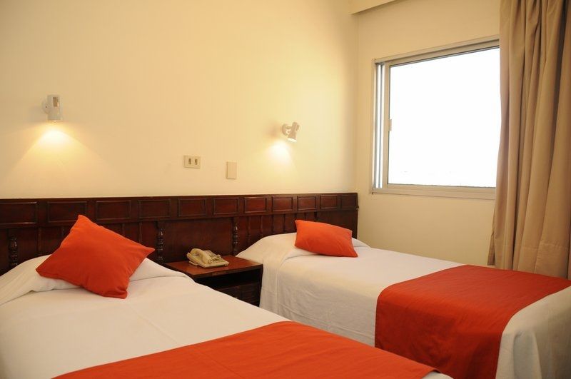 Hotel California Montevideo Exteriör bild