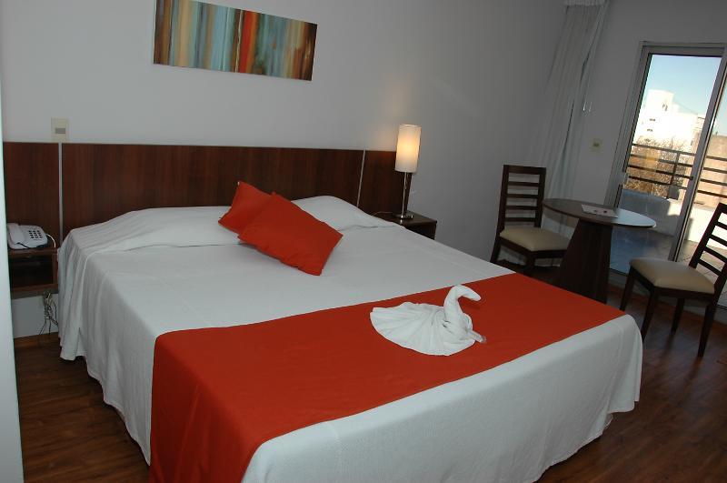 Hotel California Montevideo Exteriör bild